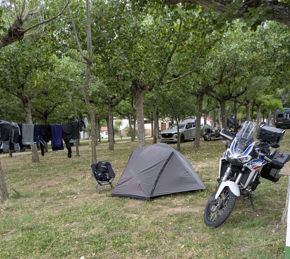 17-Zelten im Camp Isabena